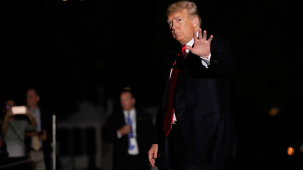 Trump`tan Fed`e eleştiri